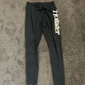 grey Hollister leggings